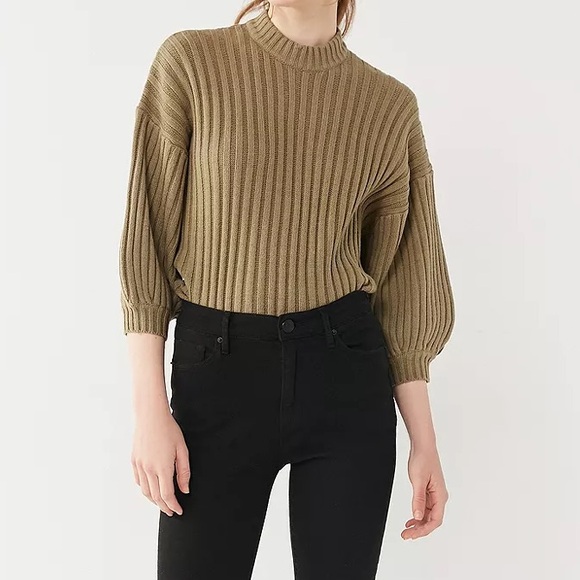UO Mock Neck Sweater - Picture 6 of 8